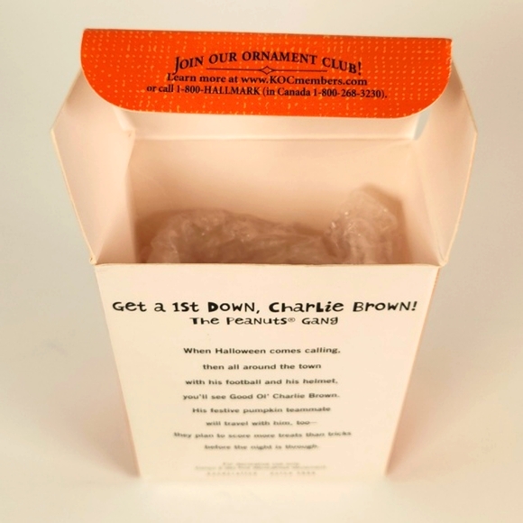 GET A 1ST DOWN, CHARLIE BROWN Hallmark Keepsake Collectible Ornament 2009 w/box - Picture 5 of 11